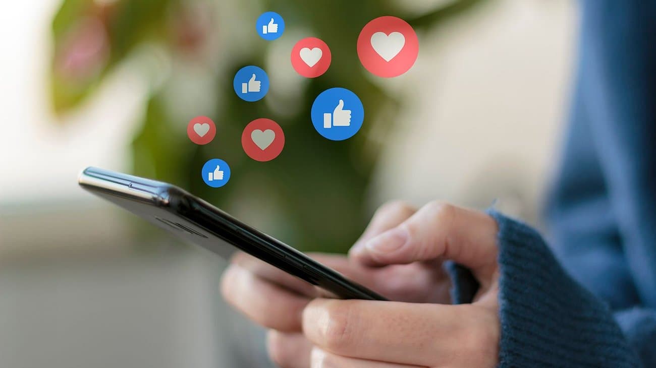 Avanza propuesta para imponer control parental obligatorio en redes sociales a menores de 15 años