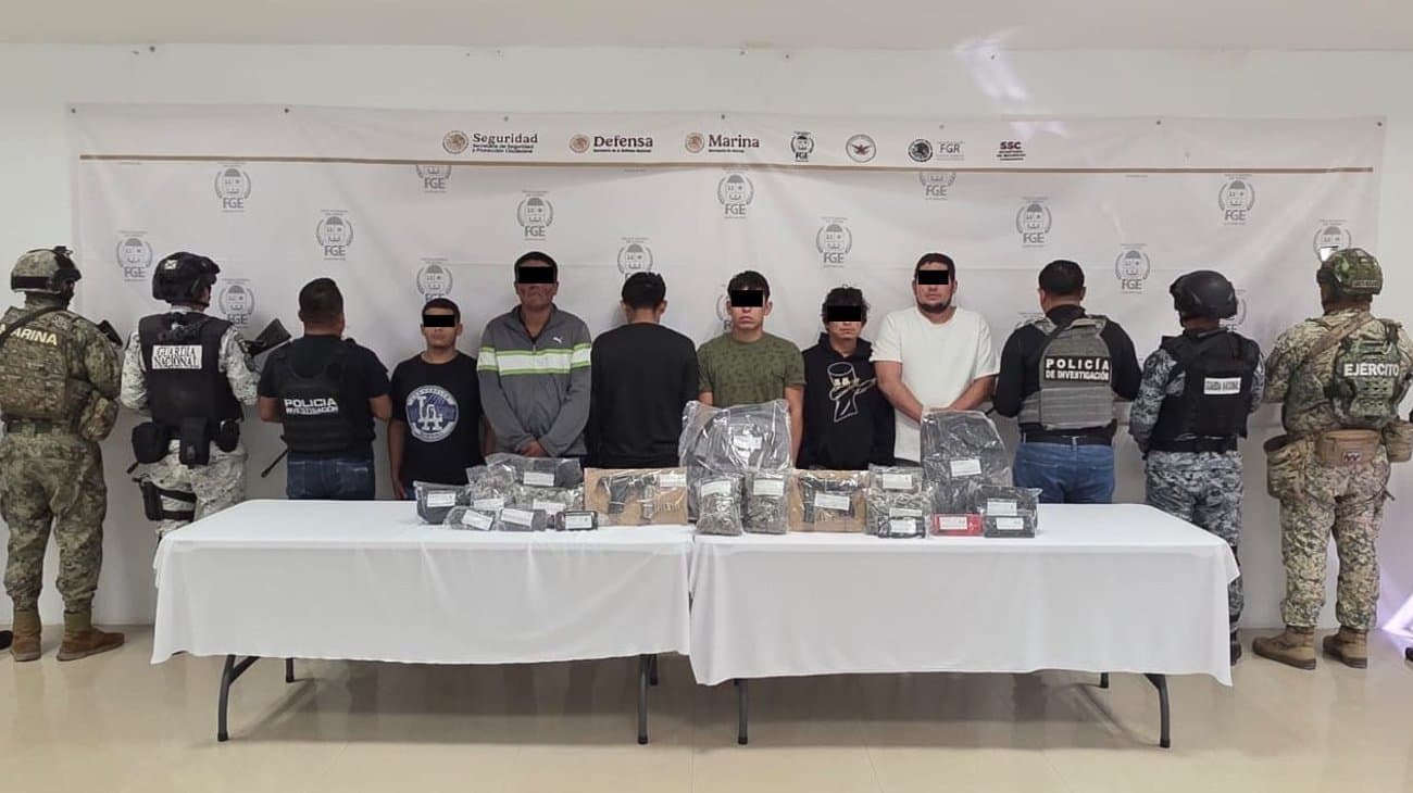 Capturan en Playa del Carmen a seis presuntos responsables de narcobloqueos y quema de vehículos