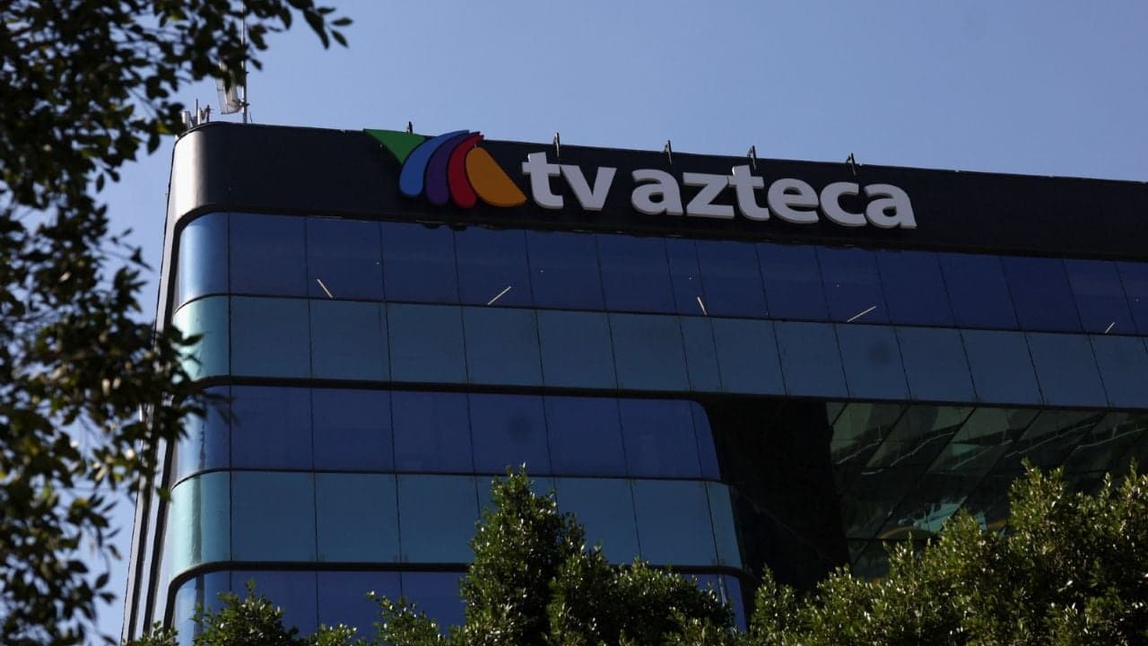 TV Azteca solicita concurso mercantil para reestructurar deuda tras fallos del SAT