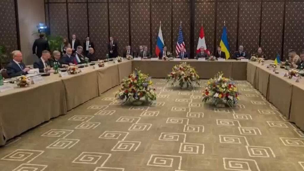 Escalada en Ucrania: Lluvia de drones sobre ciudades clave mientras Kiev y Moscú retoman diálogo en Ginebra