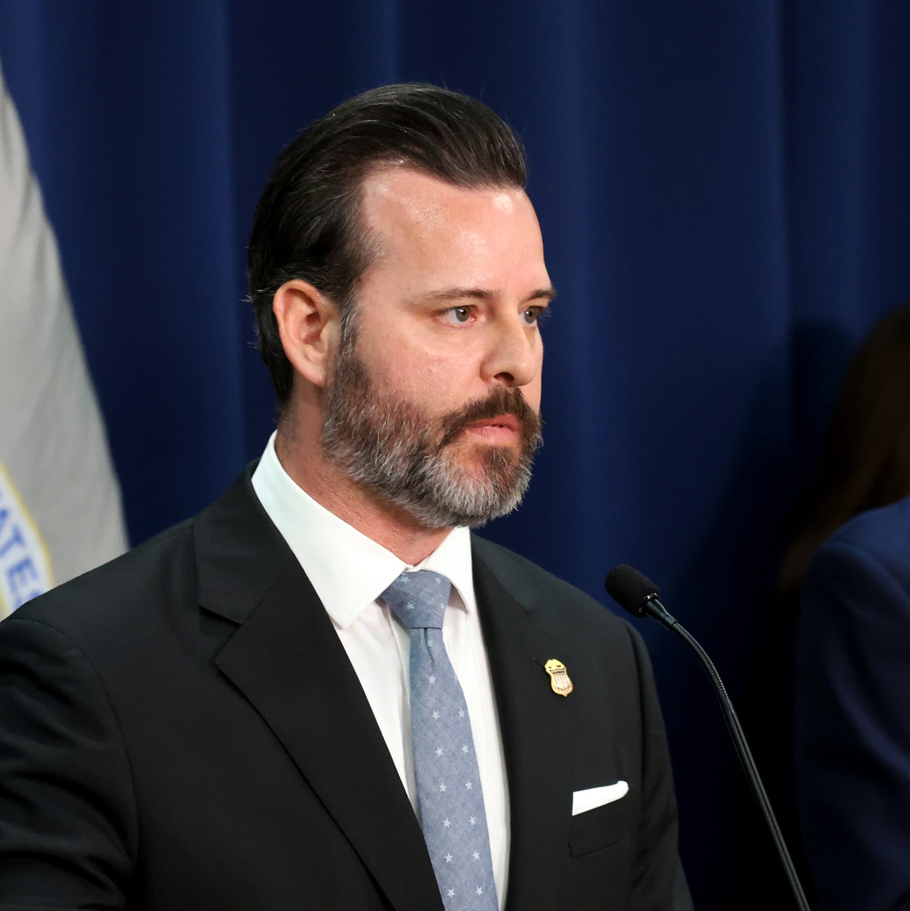 Aliados de Trump intensifican pesquisas contra exfuncionarios que investigaron al expresidente