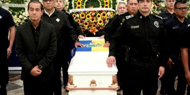 Rinden homenaje póstumo a custodio caído tras jornada de violencia en Puerto Vallarta